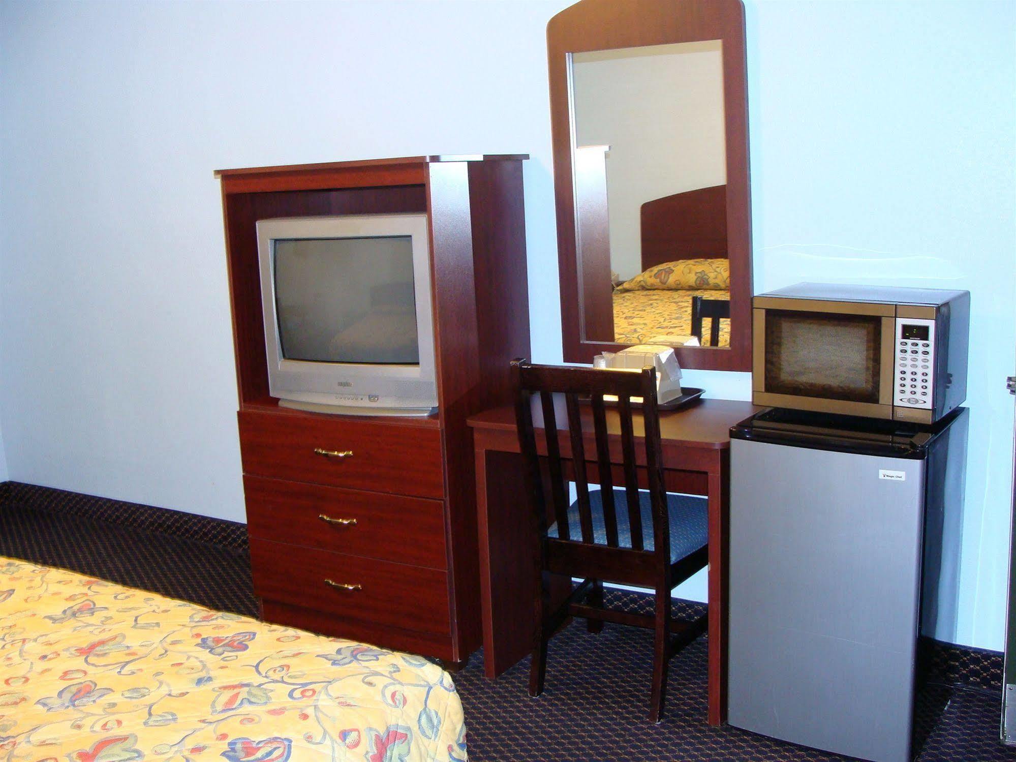 Colonial Inn Hammond Esterno foto